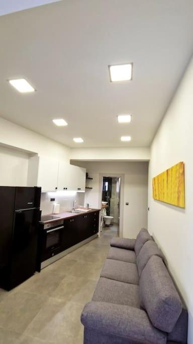 Faronita - Luxury Apt In The Heart Of Каламата Екстериор снимка
